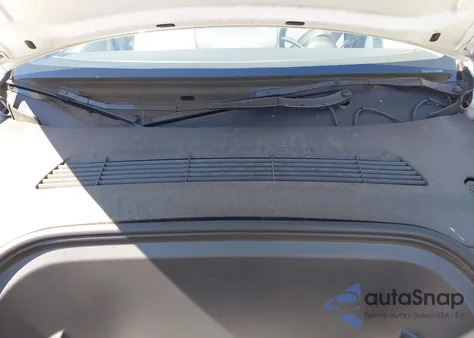 2023 Tesla Model Y Awd/Long Range Dual Motor All-Wheel Drive из США, поврежденный, VIN 7SAYGDEE3PF622553